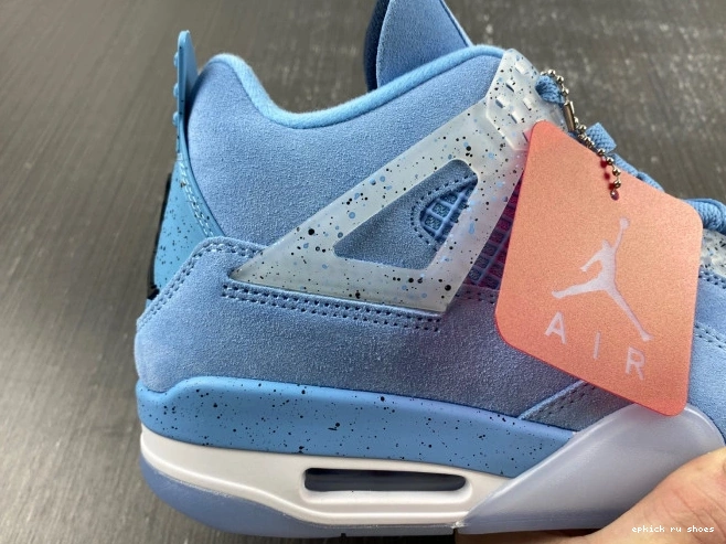 Rep 4 UNC Jordan HO12MNJDLS247 Retro (PE) 0713